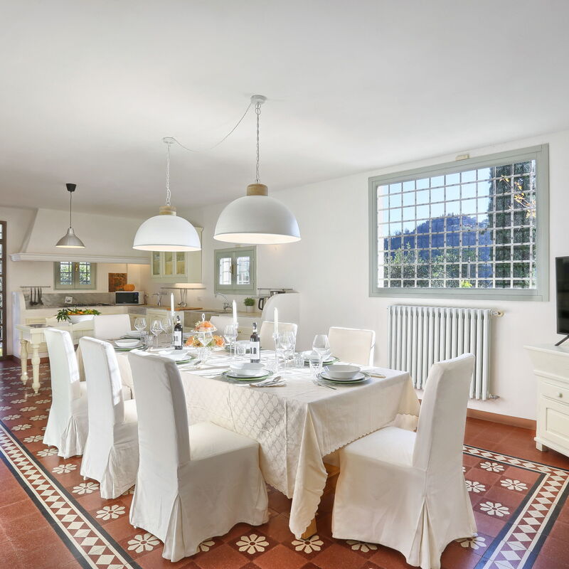 Villa Sport Deluxe: Dining Room, Kitchen