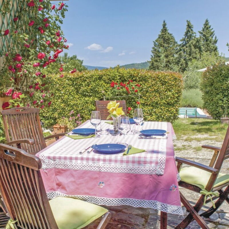 Casale Le Torri: Building Exterior