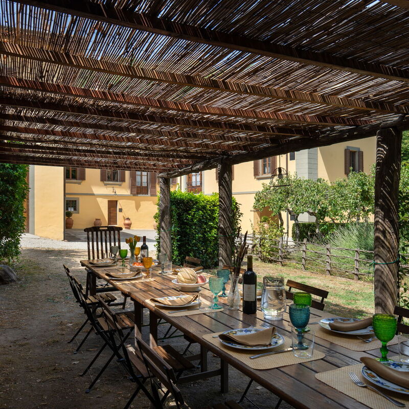 Villa Salaiole: Außen, Balkon / Terrasse / Patio