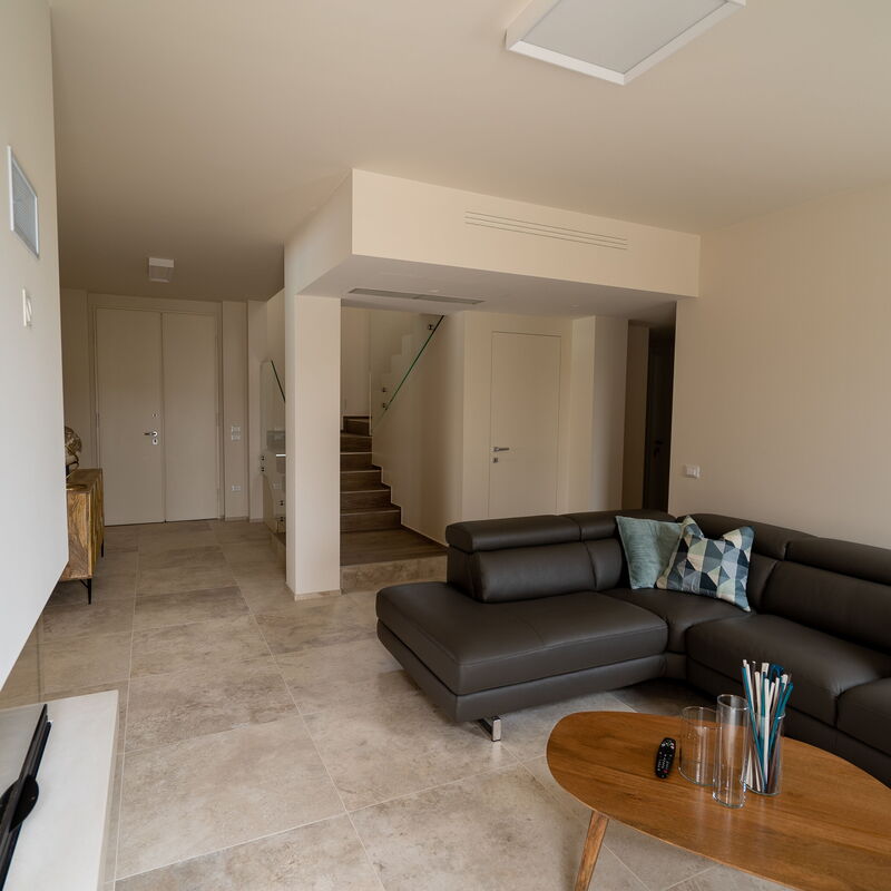 Aso Valley House: Living Room