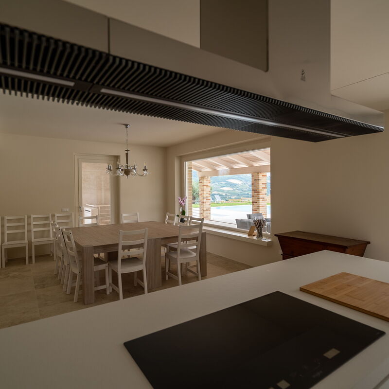 Aso Valley House: Kitchen