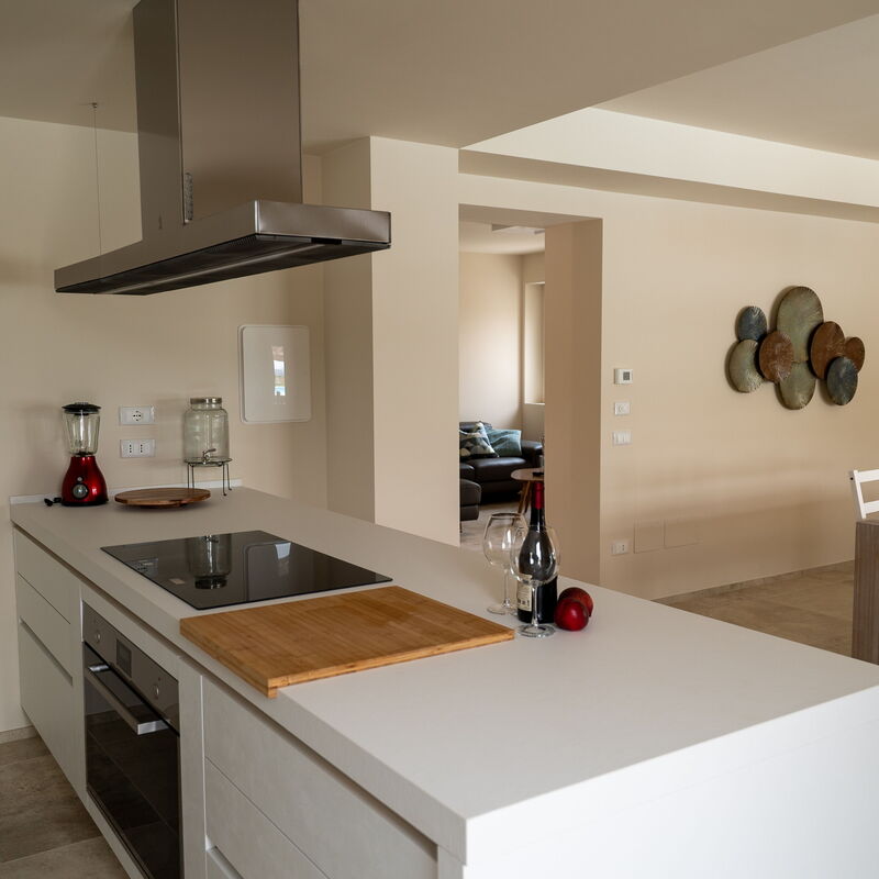 Aso Valley House: Kitchen