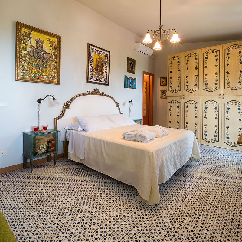 Villa Dioniso: villa-dioniso-taormina-bedroom