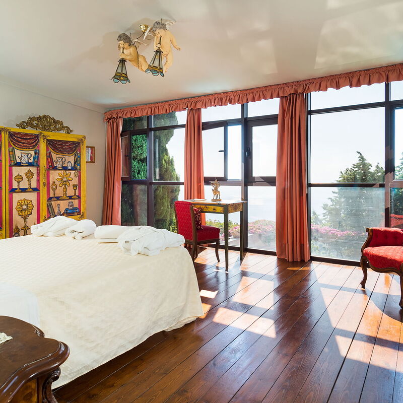 Villa Dioniso: villa-dioniso-taormina-bedroom