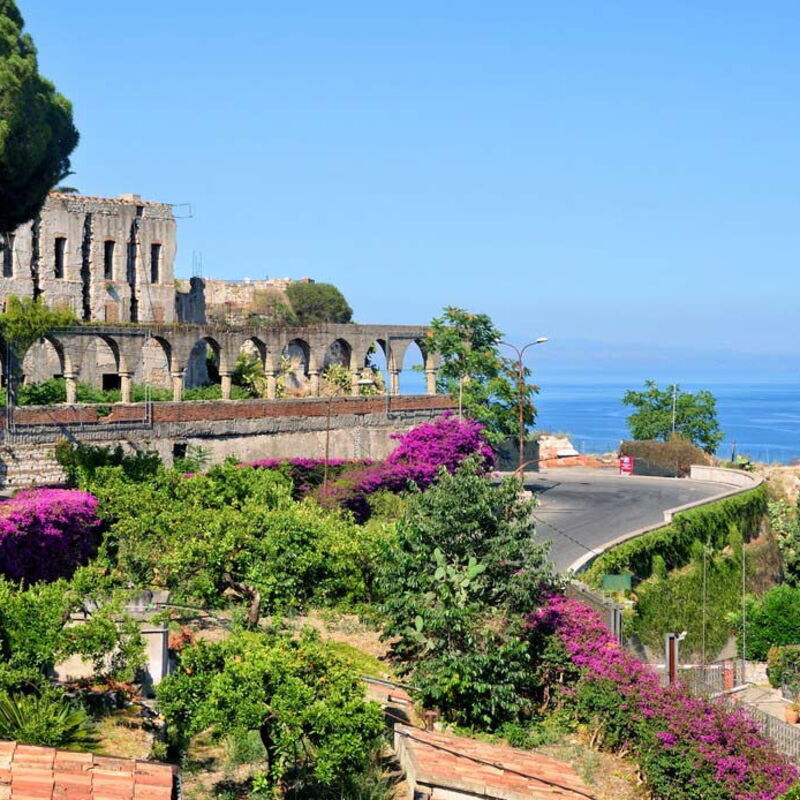 Villa Dioniso: villa-dioniso-taormina-swimming-sea