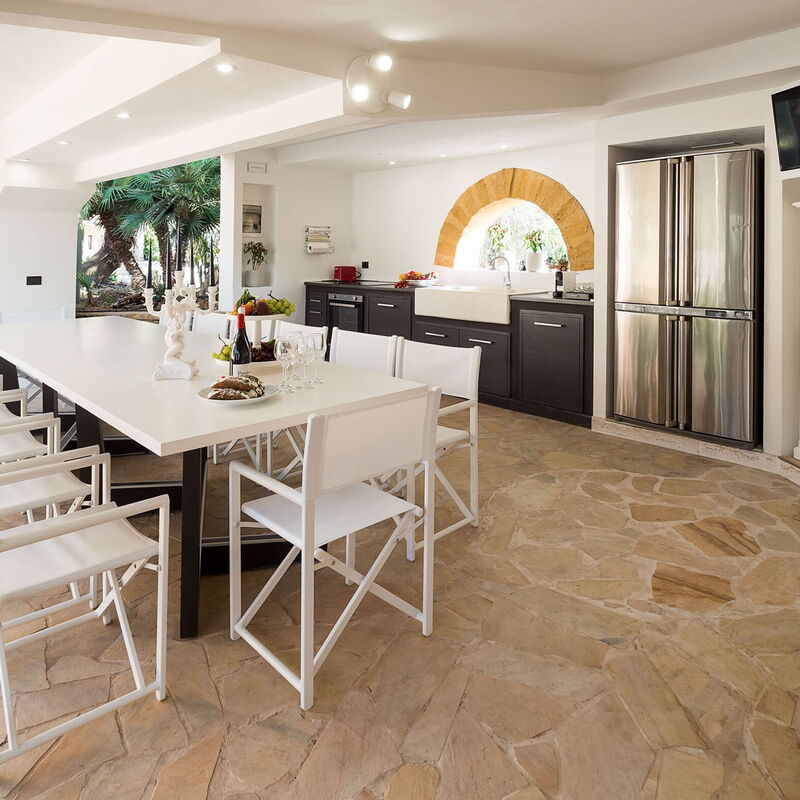 Villa Girgenti: villa-girgenti-contrada-mendolito-outdoor-kitchen