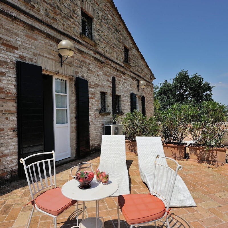 Villa Liberio: villa-storica-colli-al-metauro-pesaro-urbino-terrace