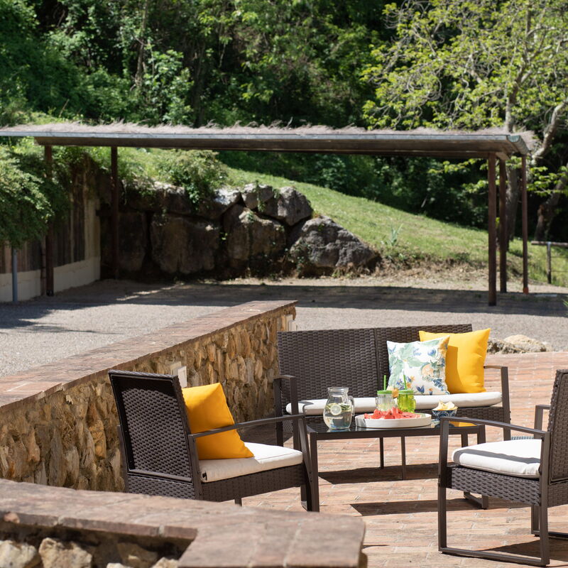 Villa Noemi: Amenities, Autumn, Building Exterior, Garden, Spring, Summer