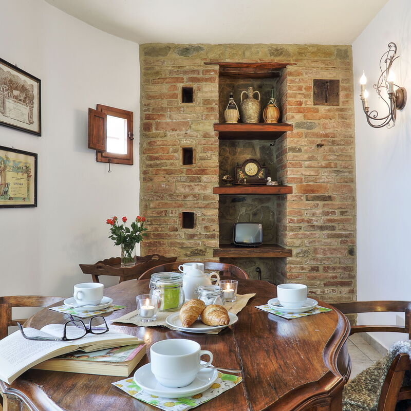 Villa Sunshine: Automne, Été, Printemps, Salle à manger