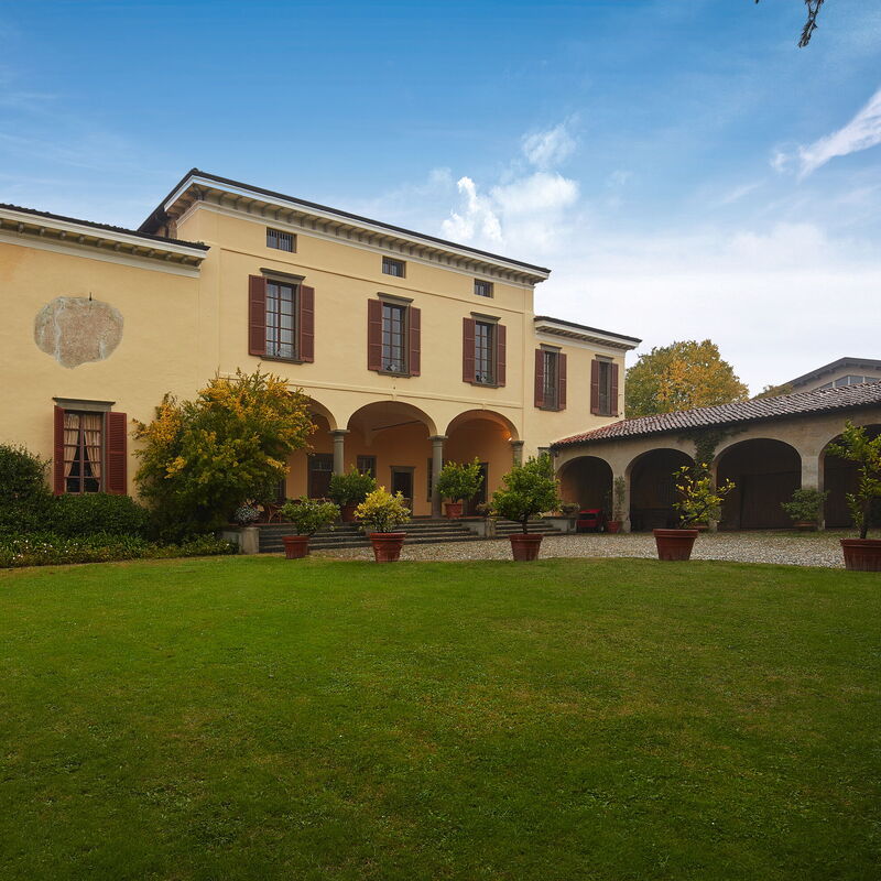Villa Franciacorta: Amenities, Autumn, Building Exterior, Garden, Outdoor, Spring, Summer