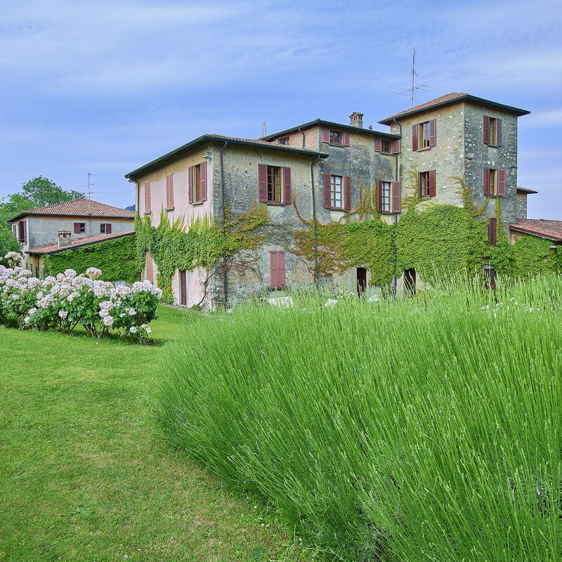 Villa Franciacorta: Amenities, Autumn, Building Exterior, Garden, Outdoor, Spring, Summer