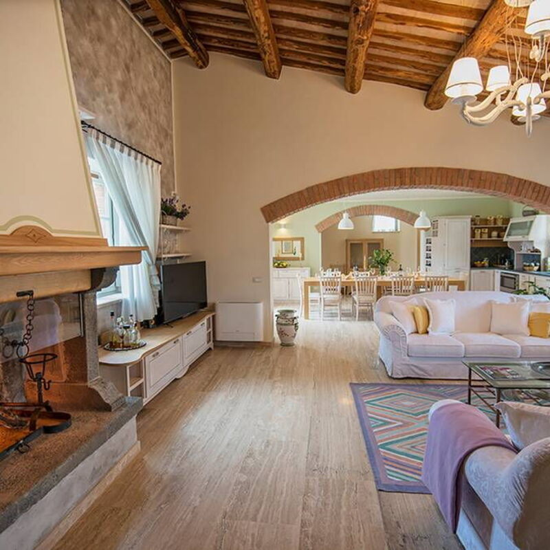 Villa Rugiada: Amenities, Autumn, Dining Room, Living Room, Room Detail, Spring, Summer