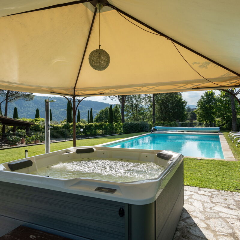 Il Mulino Di Vogognano - Subbiano, Private Pool, Jacuzzi, Wifi, Tuscany: Außen, Ausstattung, Frühling, Garten, Herbst, Schwimmbad, Sommer, Whirlpool