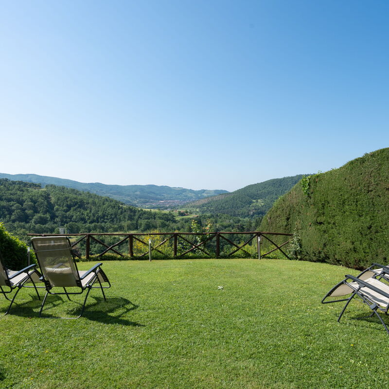 Villa Olivi - Subbiano, Toscana, Pool And Nature: Amenities, Autumn, Building Exterior, Garden, Scenic View, Spring, Summer