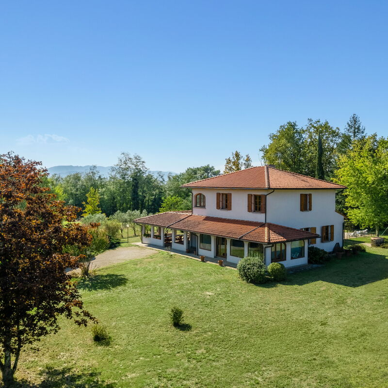 Villa Cristina: Building Exterior