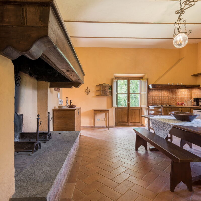Belvedere - Falceto, Ambra, Toscana: Amenities, Autumn, Dining Room, Kitchen, Room Detail, Spring, Summer
