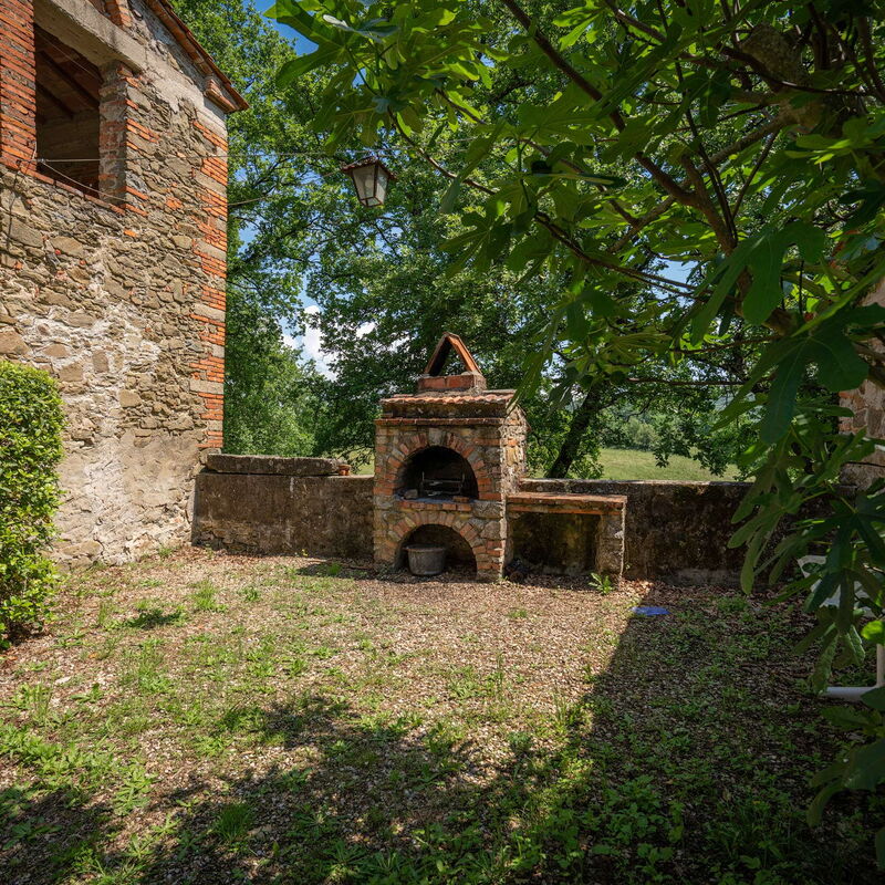 Belvedere - Falceto, Ambra, Toscana: Amenities, Autumn, Building Exterior, Garden, Spring, Summer