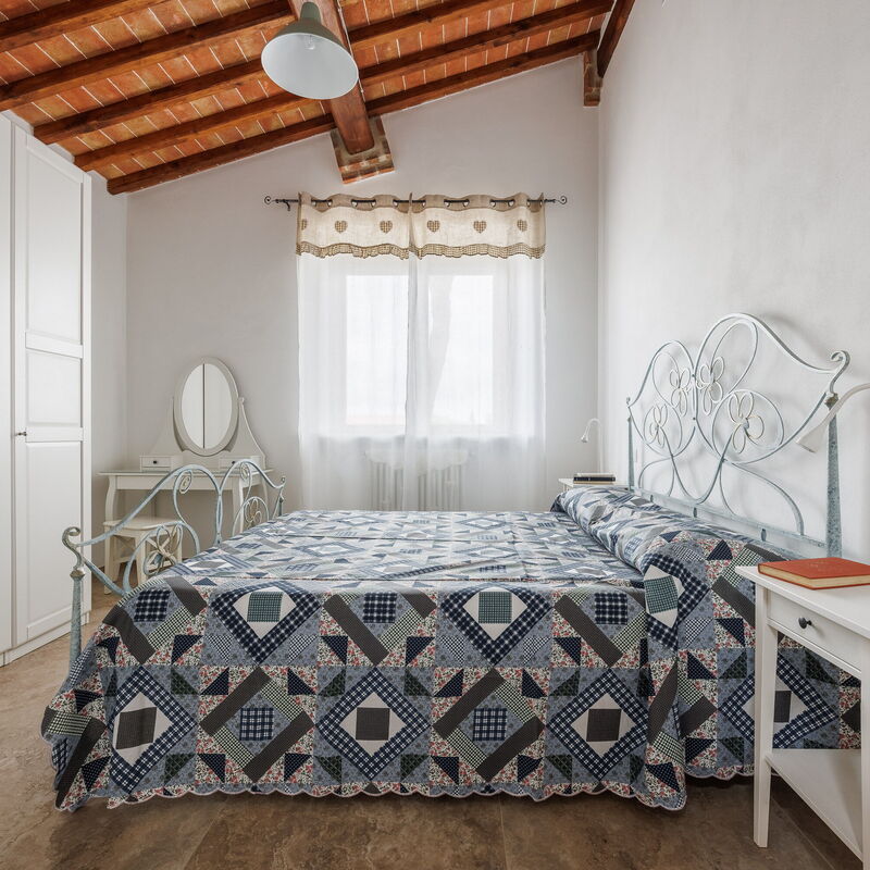 Anita , Holiday Home With Pool, Wifi, Colle Di Val D'elsa, Toscana: Amenities, Autumn, Bedroom, Room Detail, Spring, Summer