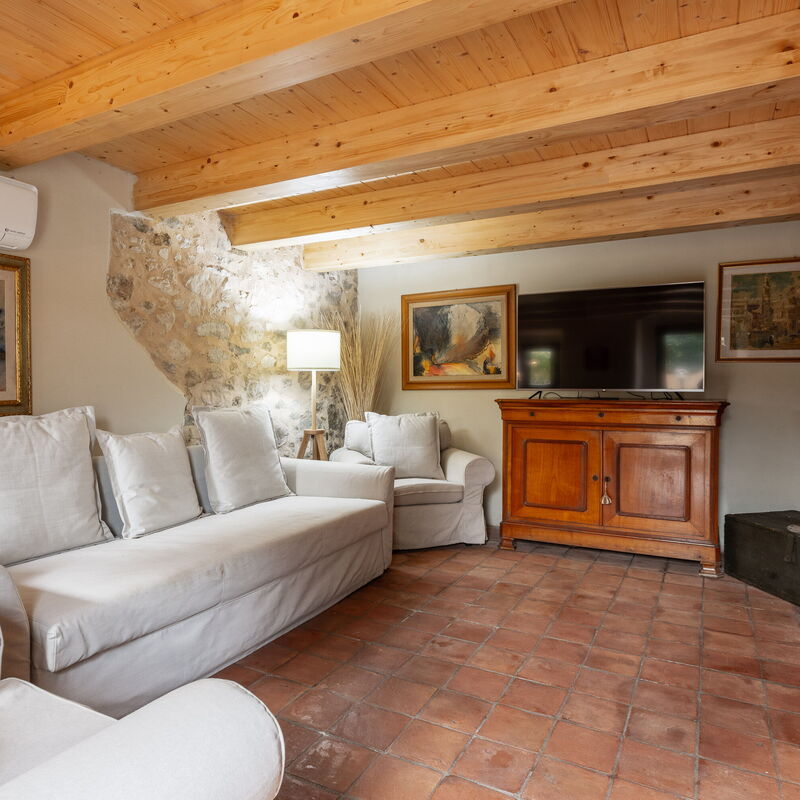 Shaleo, Shared Pool, Wifi, Ac, Marliana, Toscana: Ausstattung, Frühling, Herbst, Sommer, Wohnzimmer, Zimmerdetails