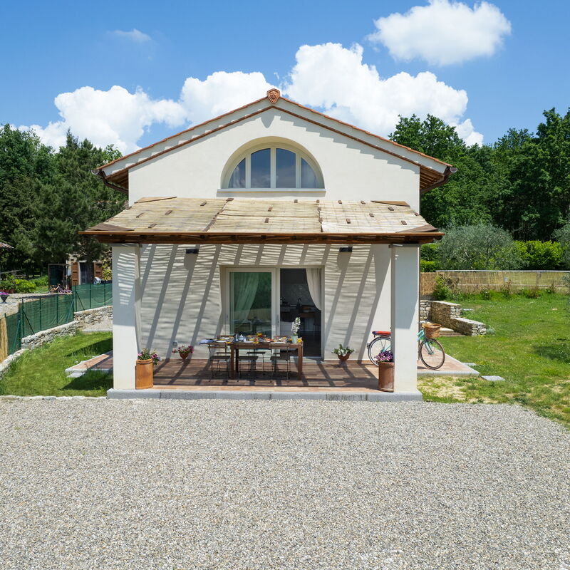 Le Selve: Balcony / Terrace / Patio, Building Exterior, Main Entrance, Outdoor