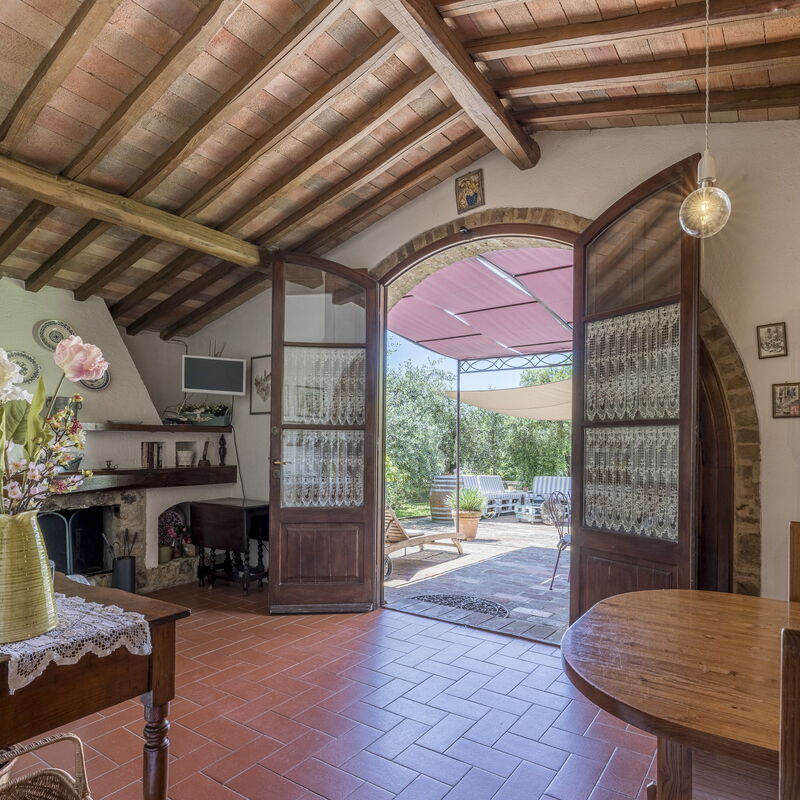 Casa Anita - Castellina In Chianti - Granaio, Toscana: Amenities, Autumn, Dining Room, Living Room, Spring, Summer