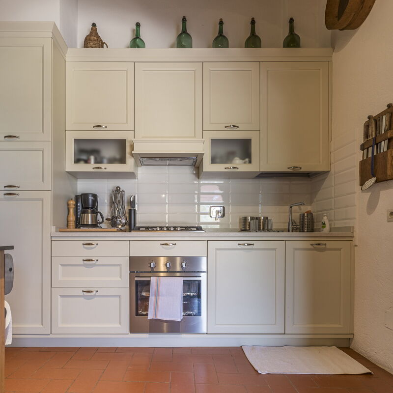 Casa Anita - Castellina In Chianti - Granaio, Toscana: Amenities, Autumn, Kitchen, Room Detail, Spring, Summer