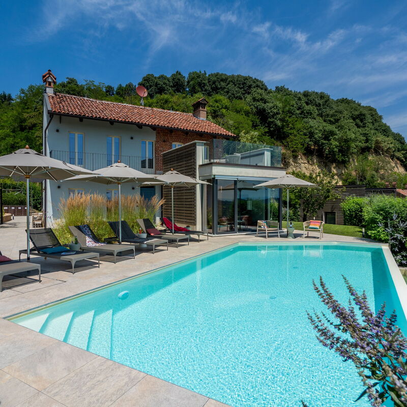 Relais Casa Clara - Roero - Langhe, Piemonte: Autumn, Main Entrance, Spring, Summer