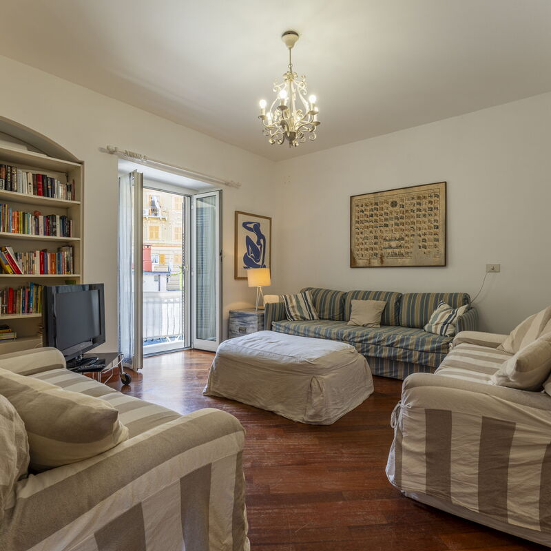 A Un Minuto Dal Mare - Bogliasco, Liguria: Autumn, Living Room, Spring, Summer