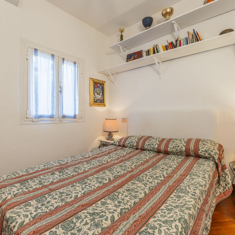 A Un Minuto Dal Mare - Bogliasco, Liguria: Autumn, Bedroom, Spring, Summer