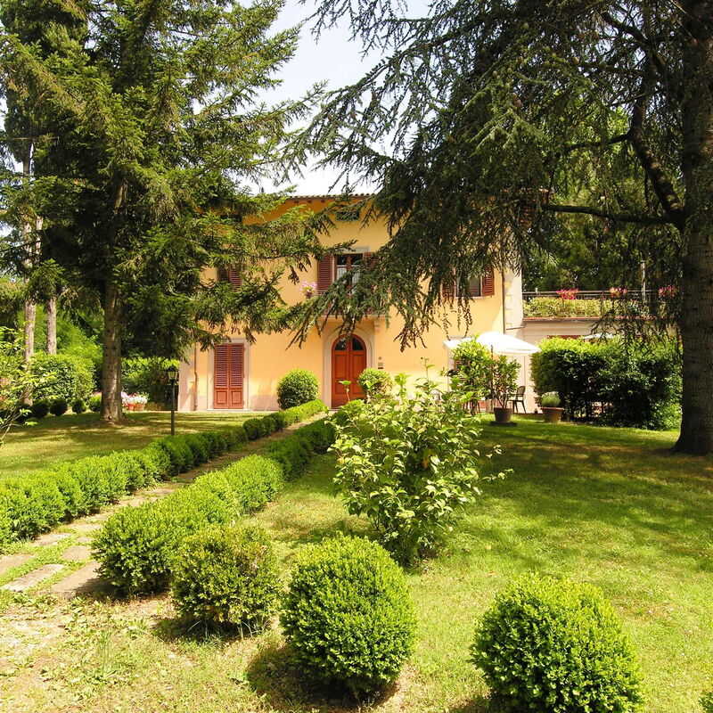 Il Villino: Building Exterior