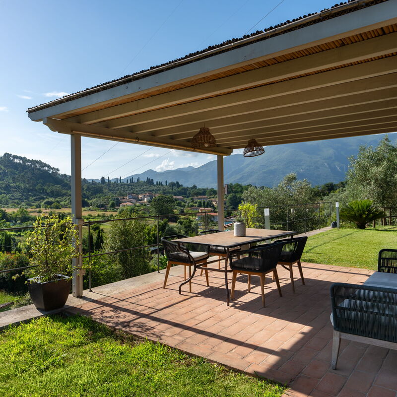 Luxury Green Marignana Villa, Versilia, Pool, Ac, Sauna: Autumn, Garden, Spring, Summer