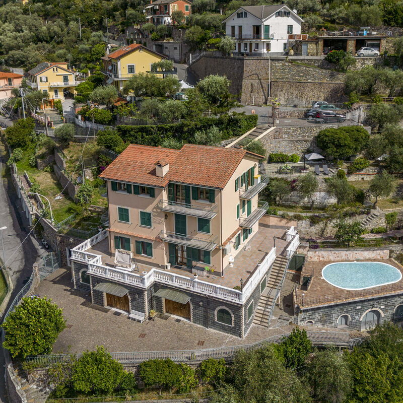 Belvedere, House With Private Pool And Garden, Recco: Amenities, Autumn, Building Exterior, Pool, Spring, Summer