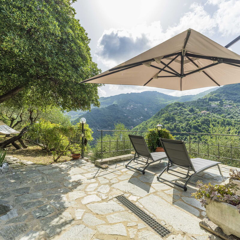 Belvedere, House With Private Pool And Garden, Recco: Autumn, Garden, Spring, Summer