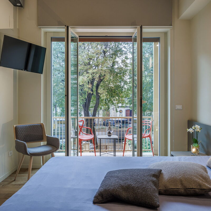 Betty Florence Charming Modern Apartment Near Piazza Della Libertà: Autumn, Bedroom, Spring, Summer