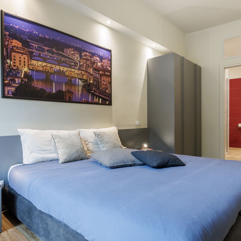 Betty Florence Charming Modern Apartment Near Piazza Della Libertà: Autumn, Bedroom, Spring, Summer