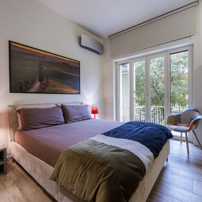 Betty Florence Charming Modern Apartment Near Piazza Della Libertà: Autumn, Bedroom, Spring, Summer