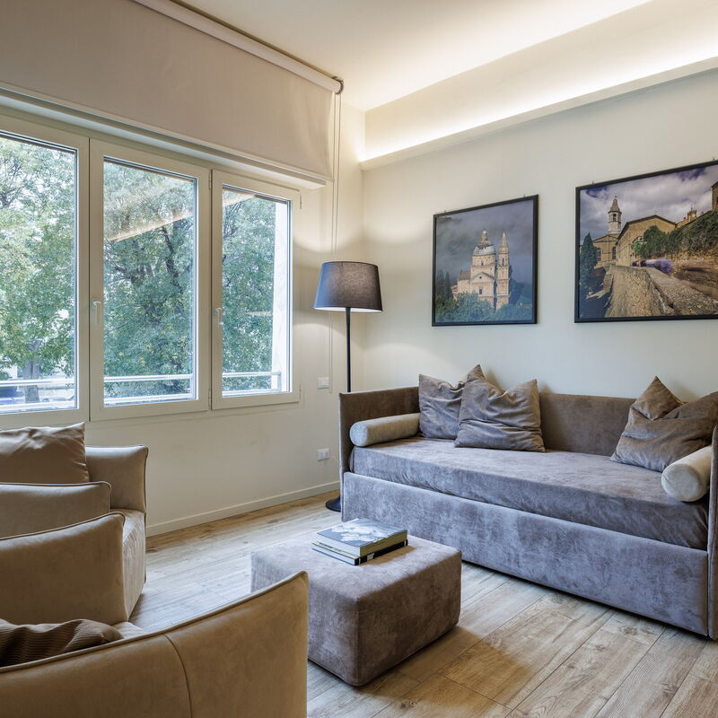 Betty Florence Charming Modern Apartment Near Piazza Della Libertà: Autumn, Living Room, Spring, Summer