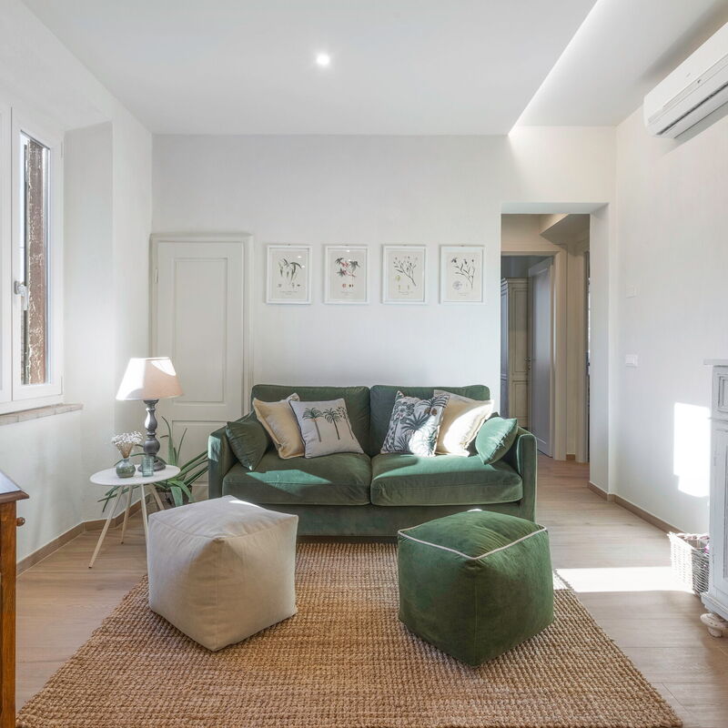 Il Nespolo Charming Apartment Fonterutoli - Siena, Toscana: Autumn, Living Room, Spring, Summer
