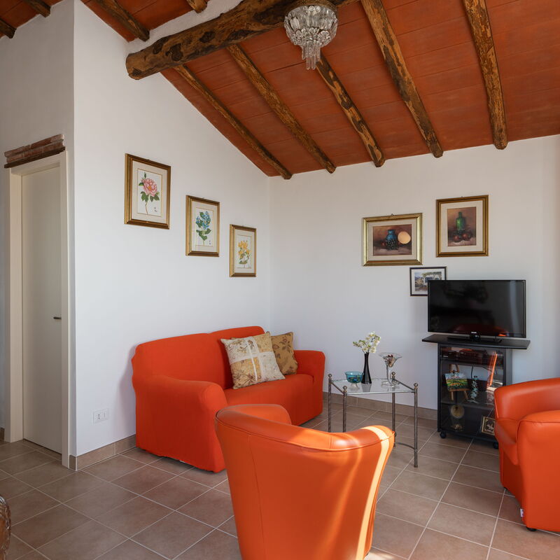 Casa Mony: Autumn, Living Room, Spring, Summer