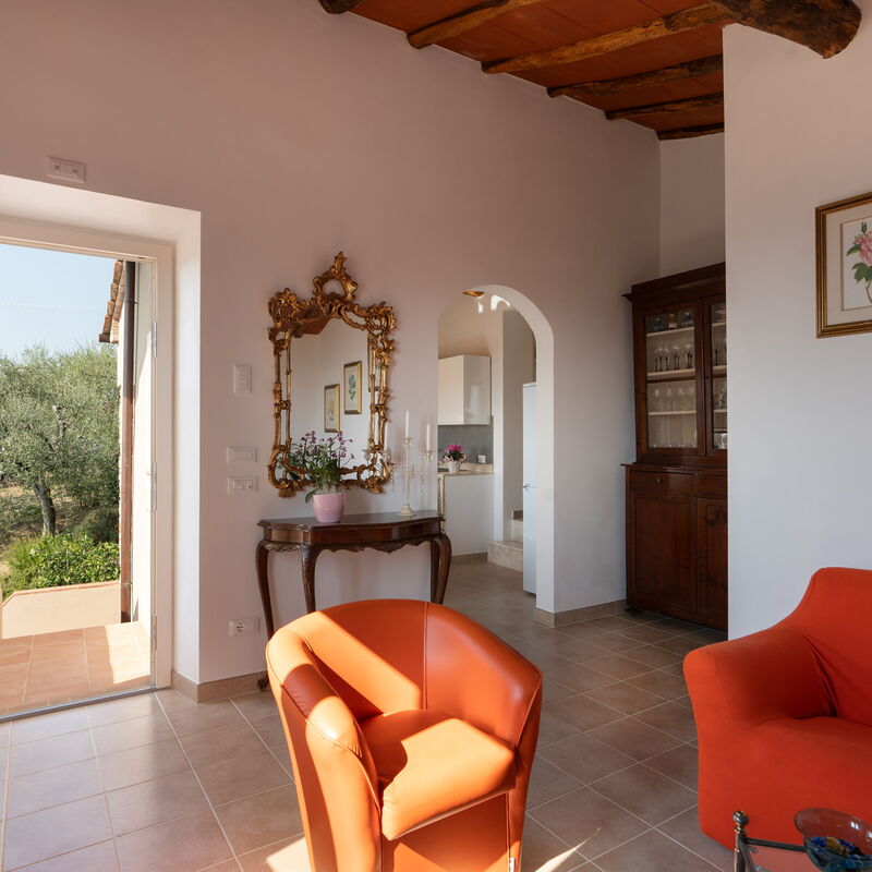 Casa Mony: Autumn, Living Room, Main Entrance, Spring, Summer