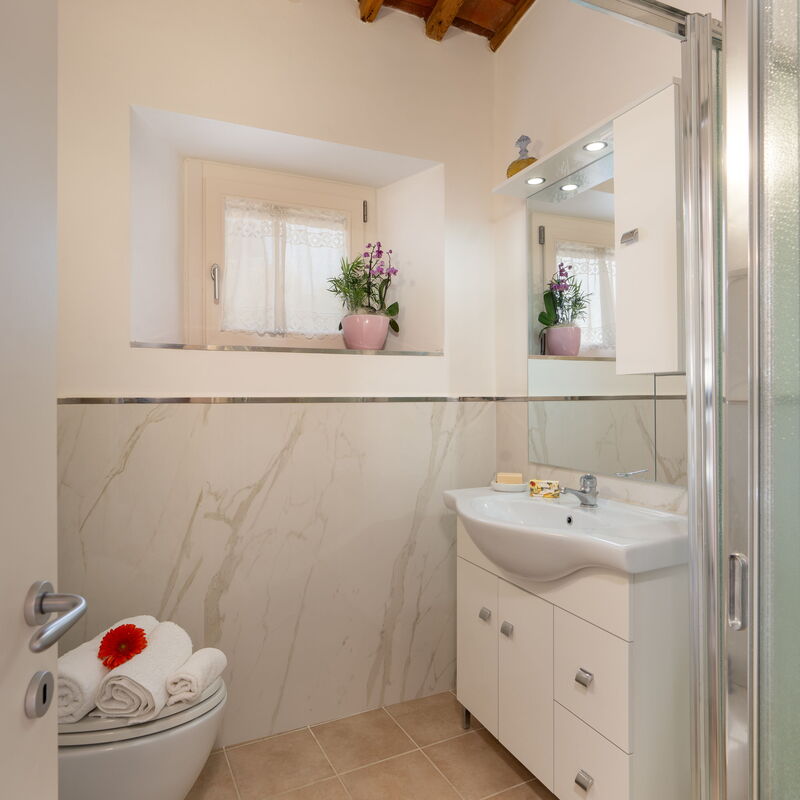 Casa Mony: Autumn, Bathroom, Spring, Summer