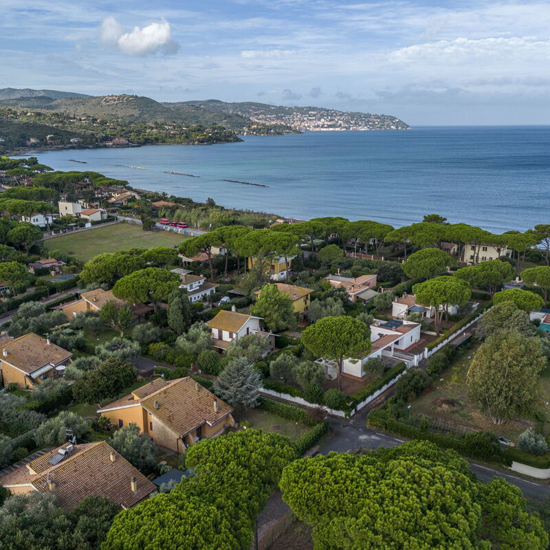 Giannella Beach Residence Apartment - Giannella, Grosseto: Autumn, Building Exterior, Spring, Summer