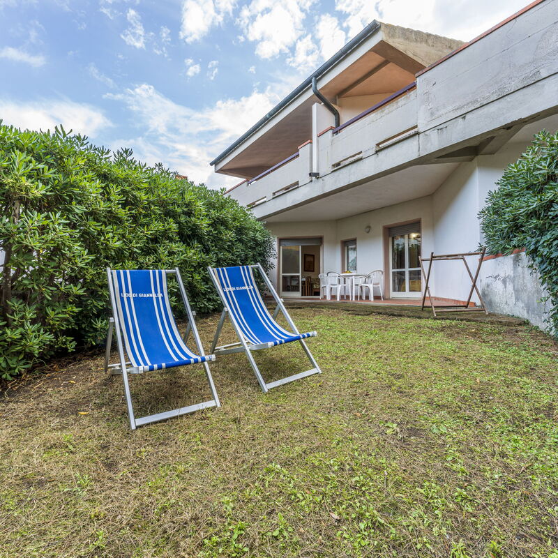 Giannella Beach Residence Apartment - Giannella, Grosseto: Autumn, Garden, Spring, Summer