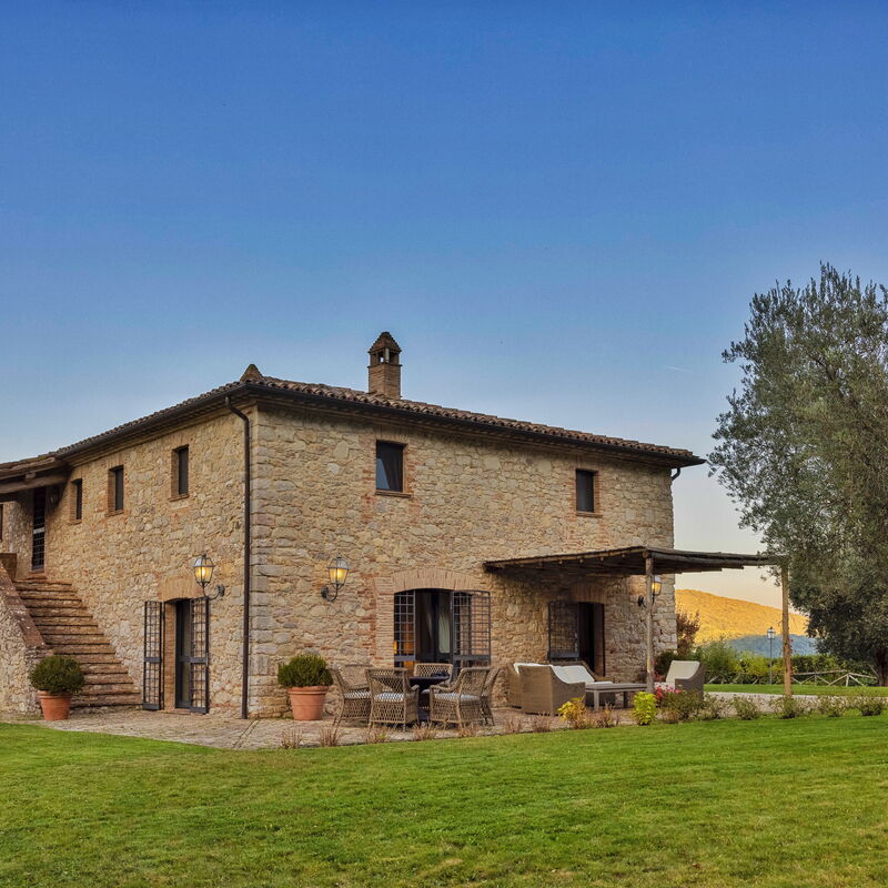 Villa Subtilia - Tenuta Di Murlo, Umbria: Autumn, Building Exterior, Spring, Summer