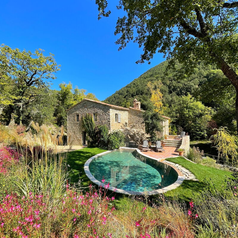 Villa Molinella - Tenuta Di Murlo, Umbria: Autumn, Pool, Spring, Summer