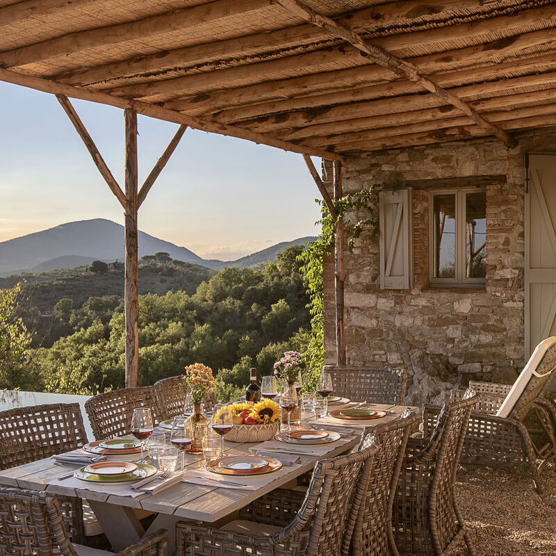 Villa Castiglione Ugolino - Tenuta Di Murlo, Umbria: Autumn, Building Exterior, Spring, Summer