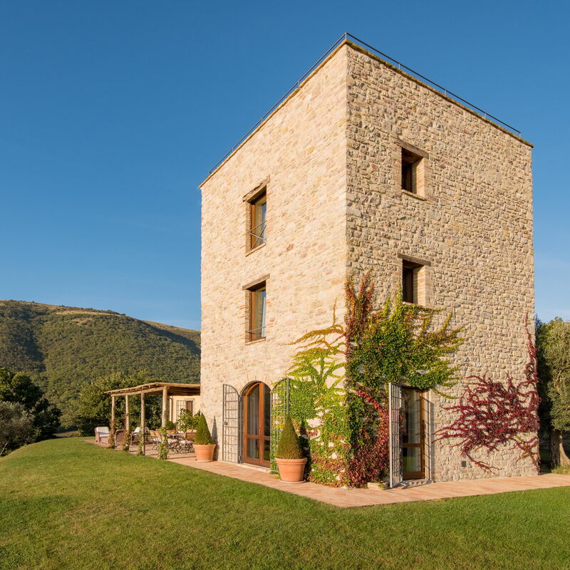 Villa Torre - Tenuta Di Murlo, Umbria: Autumn, Building Exterior, Garden, Spring, Summer