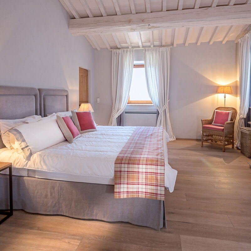 Villa Santa Croce - Tenuta Di Murlo, Umbria: Autumn, Bedroom, Spring, Summer
