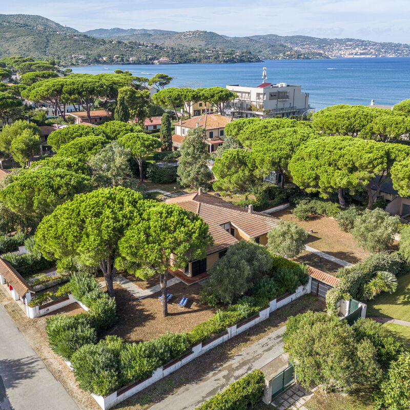 Giannella Apartment - Orbetello, Toscana: Autumn, Building Exterior, Spring, Summer