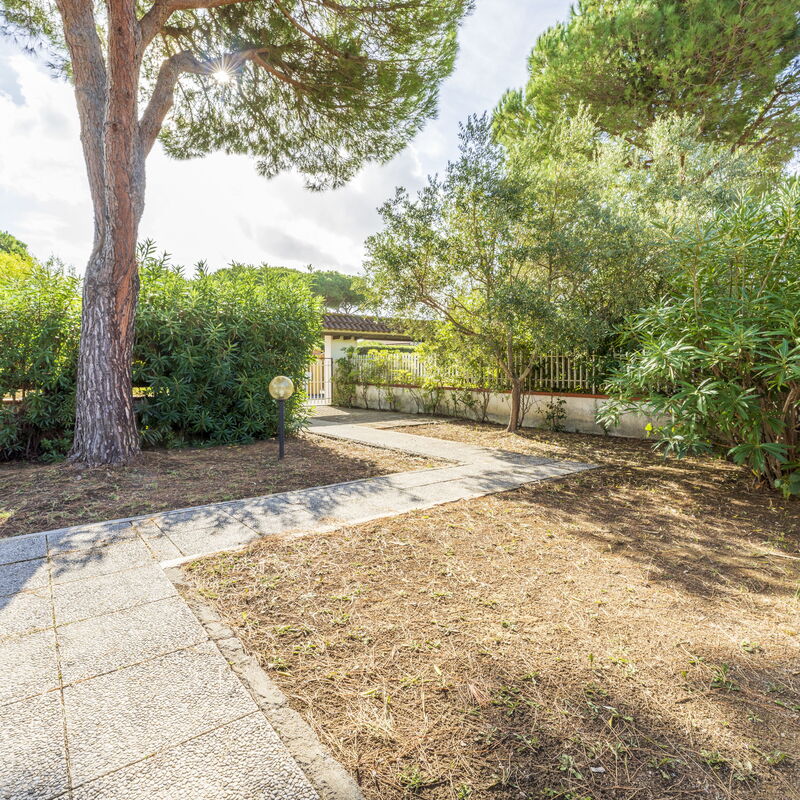 Giannella Apartment - Orbetello, Toscana: Autumn, Building Exterior, Spring, Summer